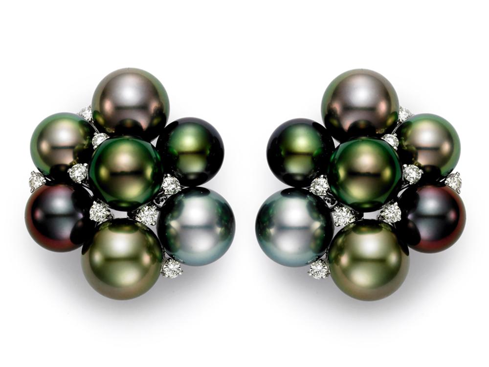 Midnight Stroll Cluster Pearl Earrings